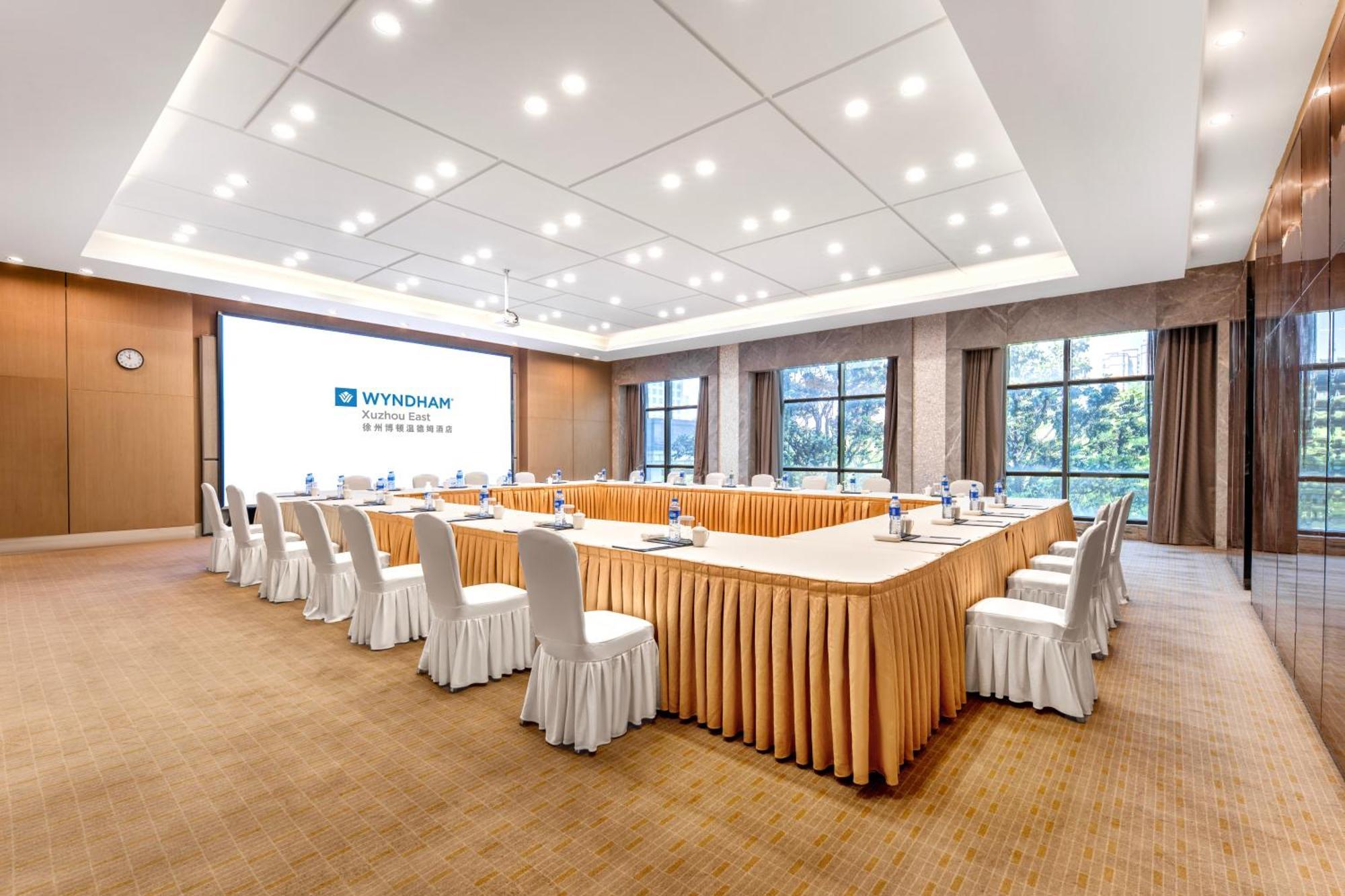 Wyndam Xuzhou East Hotel Buitenkant foto