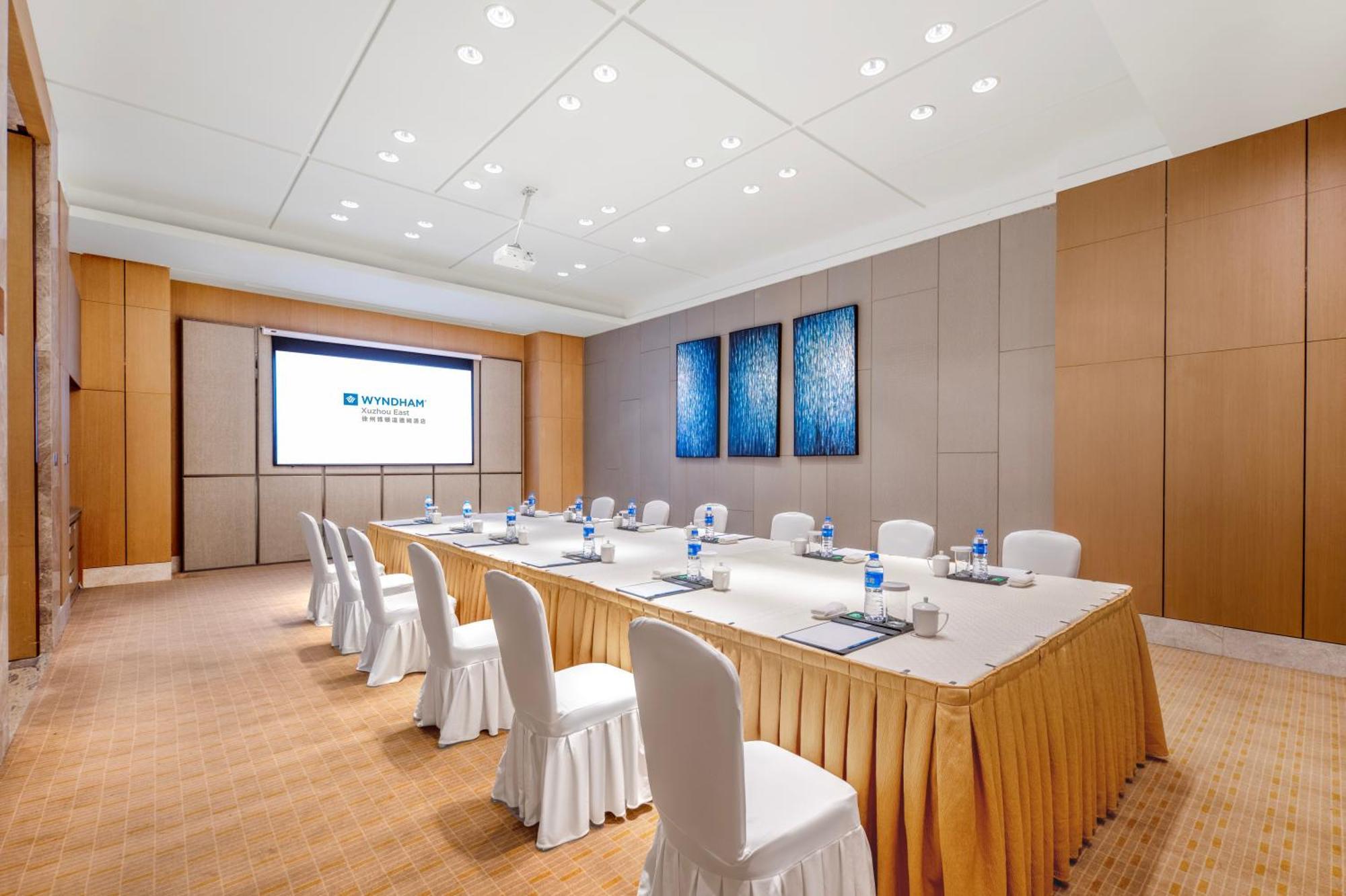 Wyndam Xuzhou East Hotel Buitenkant foto
