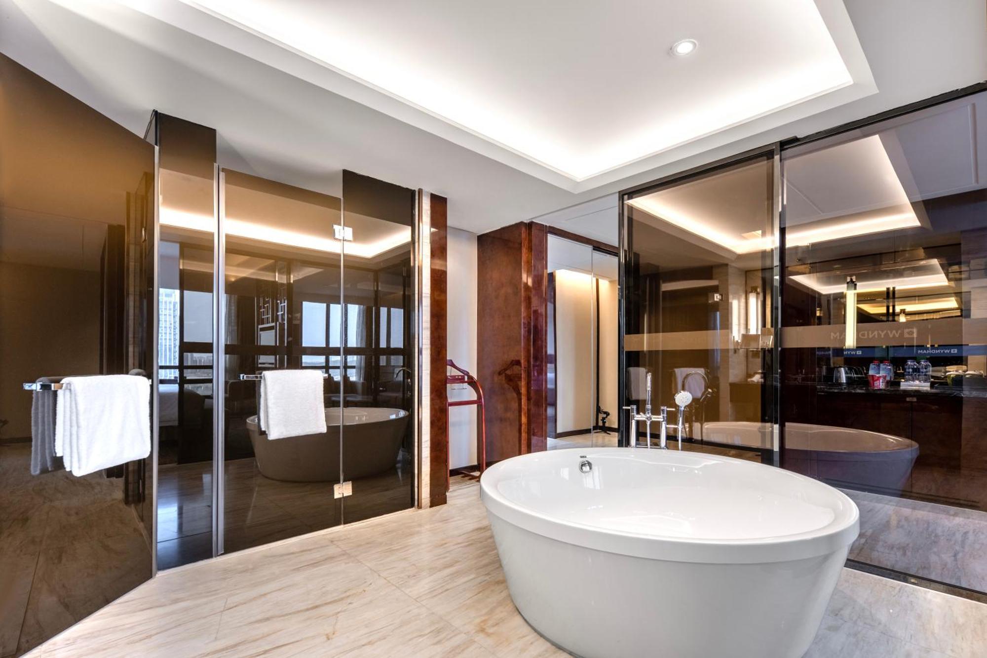 Wyndam Xuzhou East Hotel Buitenkant foto